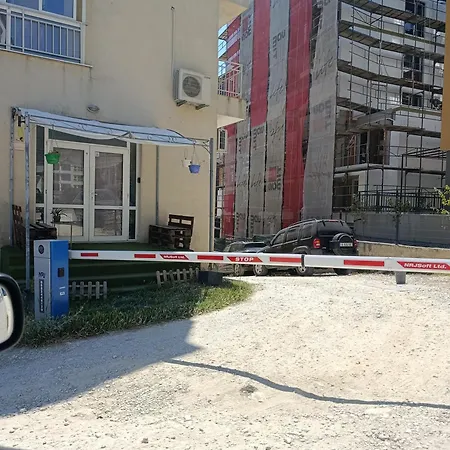 Апартаменты студио ариел *